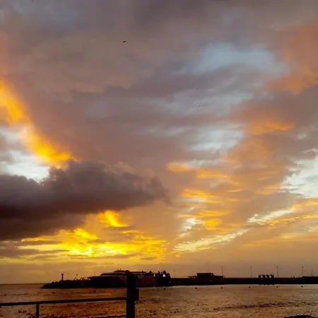 Pool & View Christianos * Los Cristianos (Tenerife)