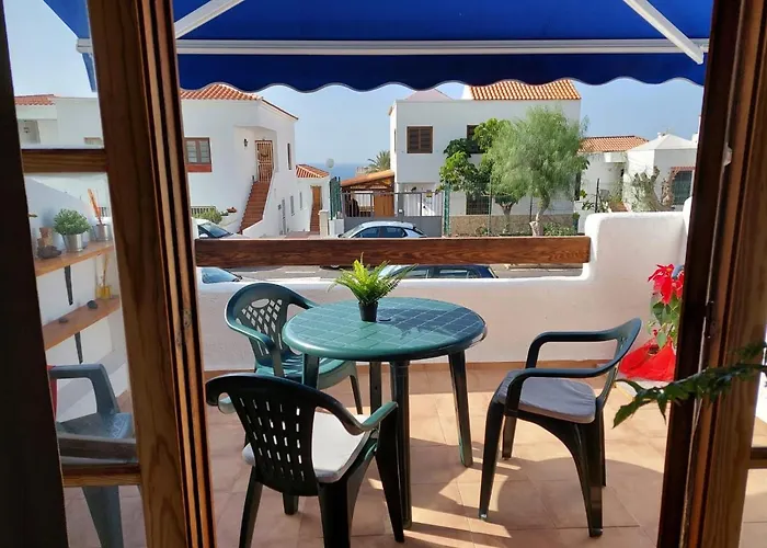 Pool & View Christianos * 洛斯克里斯蒂亚诺斯