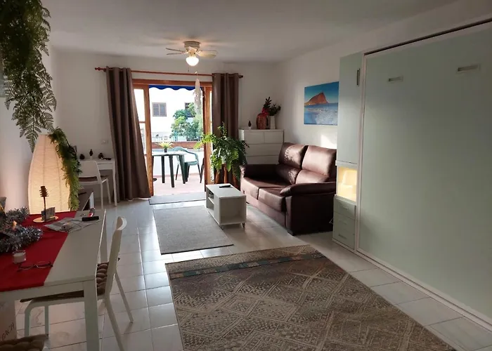 Pool & View Christianos Lägenhet *