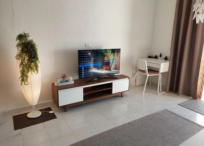 Pool & View Christianos * 洛斯克里斯蒂亚诺斯